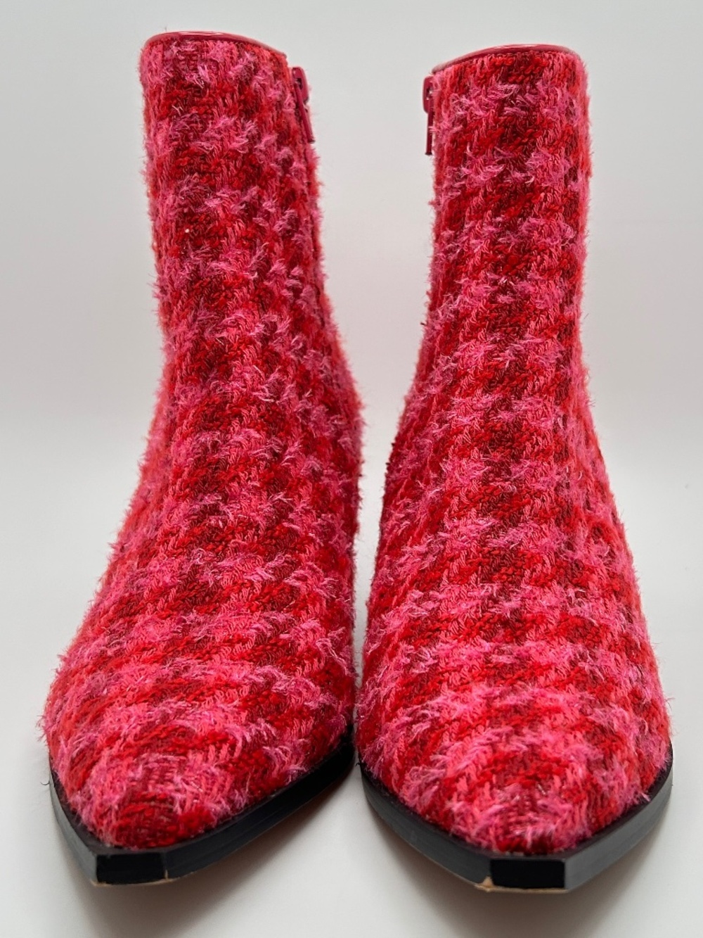 Betsey Johnson Pink Tweed Houndstooth Ankle Boots Size 9